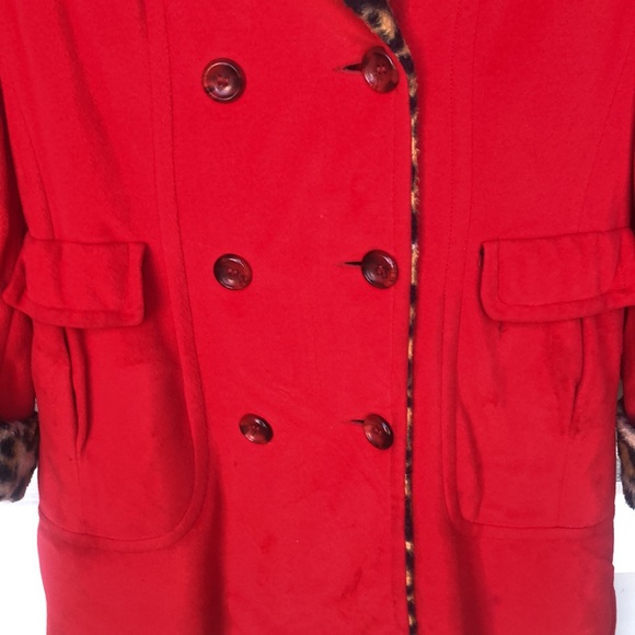 Stylish Red Doubled Breasted Pea Coat with Leopard Trim - Picture 5 of 16
